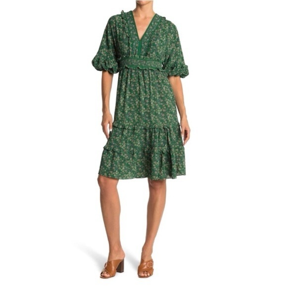 Max Studio Dresses & Skirts - NWOT Max Studio Green Floral Bohemian Prairie Dress 3/4 sleeve